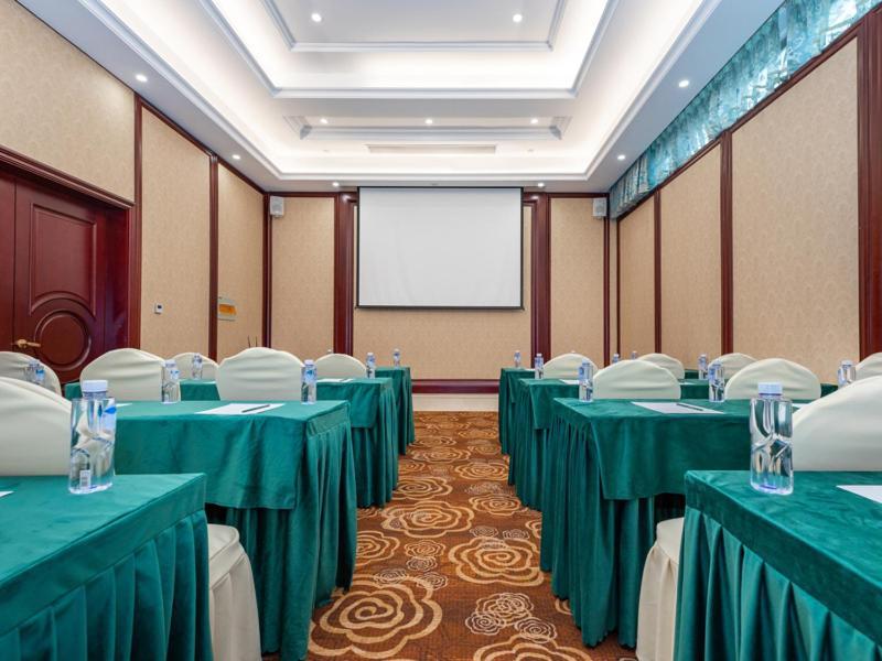 Vienna Hotel Shanghai Songjiang Wanda Bagian luar foto